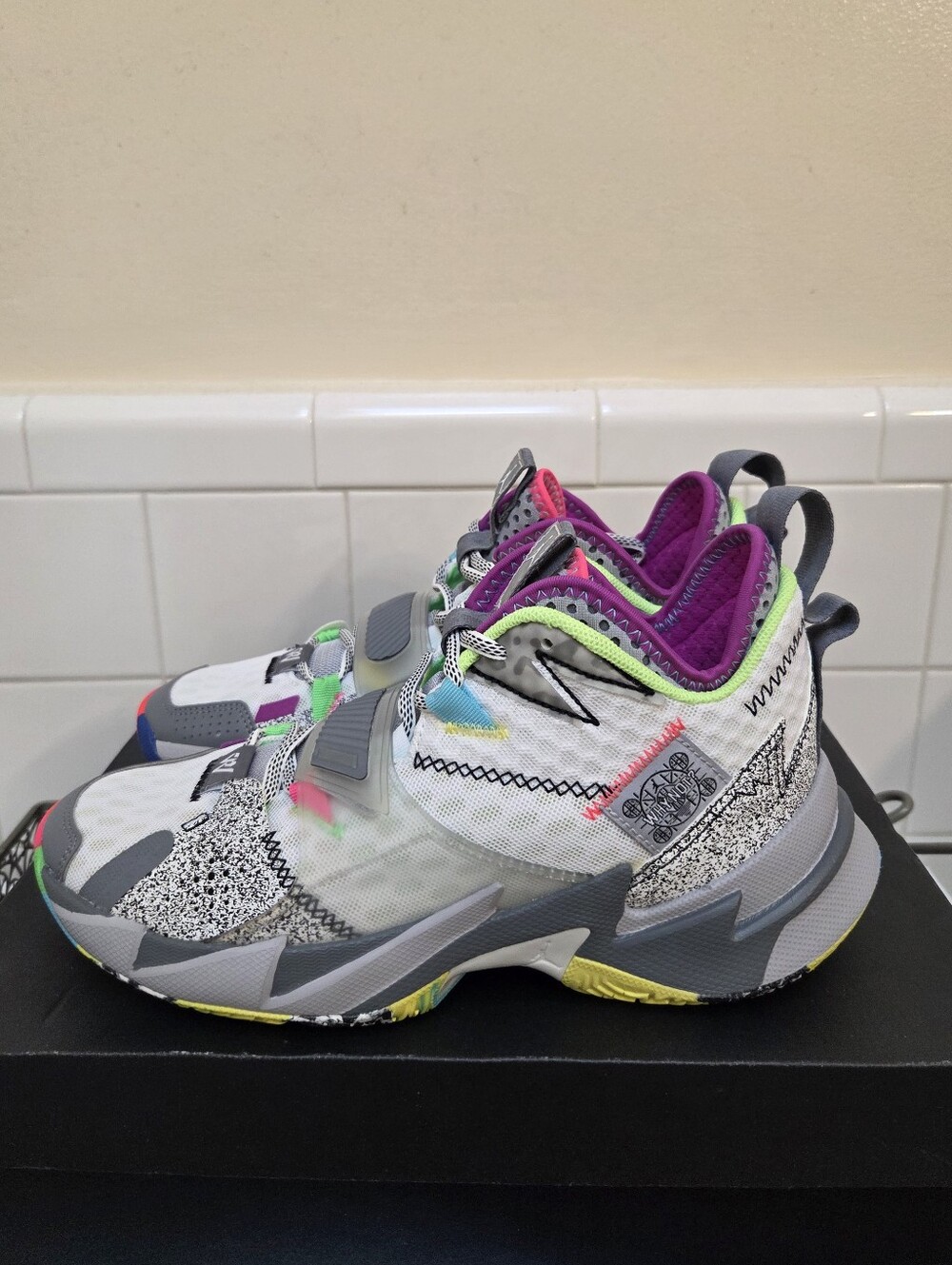 Jordan Why Not Zero.3 Neon Accents Grade School- 7Y / Womens 8.5